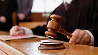 بسبب مرض نادر.. إحالة عامل للجنايات بتهمة قتل نجله في مصر القديمة