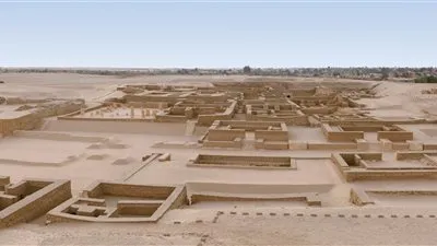 وزير الاثار يفتتح معرض 