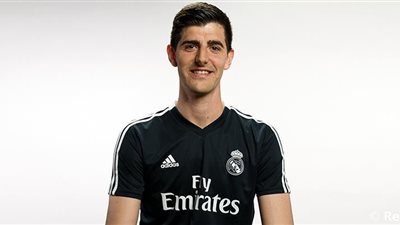 كورتوا يفضل تعاقد ريال مدريد مع زميله السابق في تشيلسي على نيمار