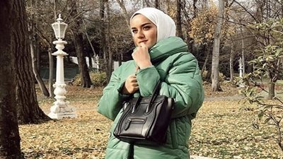 طرق تنسيق المعاطف المبطنة والضخمة من وحي المدونات المحجبات (صور)