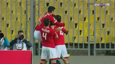 عاجل.. الأهلي يضرب شباك سيمبا بالهدف الأول برأسية رائعة لـ