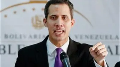 واشنطن تدعو الجيش الفنزويلي للانضمام إلى خوان جوايدو