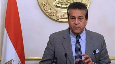 وزير التعليم العالي: 