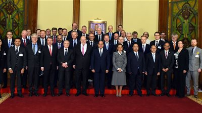 تفاصيل لقاء السيسي بعددًا من رؤساء كبرى الشركات الألمانية