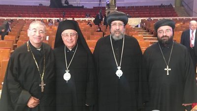 وصول الوفد المصري إلى مطار أبوظبي استعدادا لزيارة قداسة البابا غدا (صور)