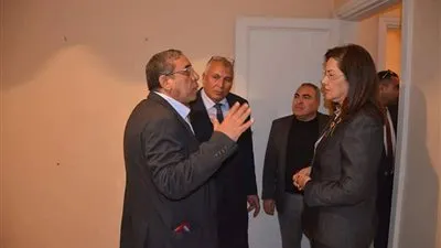 وزيرة التخطيط تختتم زيارتها للوادي الجديد بتفقد مشروع الفوسفات (صور)
