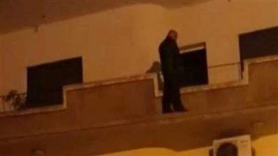 انتحار سوري أمام أعين الشرطة في حمص