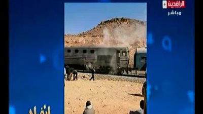 شاهد.. لحظة اندلاع حريق قطار أسوان