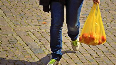 تشيلى تحظر استخدام أكياس البلاستيك