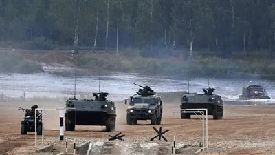 تدريبات لمشاة البحرية الروسية في شبه جزيرة القرم