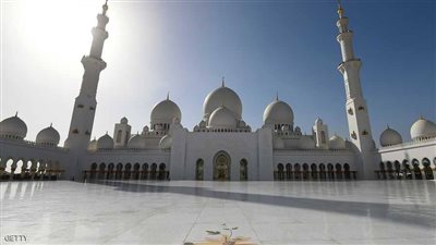 وصول البابا فرنسيس وشيخ الأزهر إلى جامع الشيخ زايد في أبوظبي