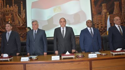 محافظ الغربية ومدير الأمن يكرمان أبناء شهداء الشرطة (صور)