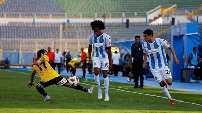 كينو وخريبين يقودان هجوم بيراميدز أمام الداخلية