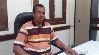 تسليم 12 قطعة أرض من إسكان الشباب بمركز باريس بالوادي الجديد 