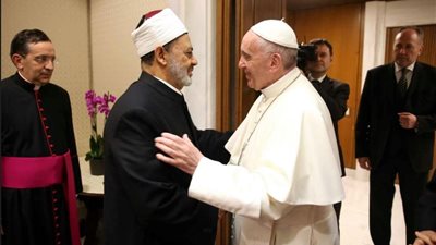 وكيل وزارة الأوقاف الأسبق: قمة شيخ الأزهر وبابا الفاتيكان امتداد لتعايش وتعاون الماضي