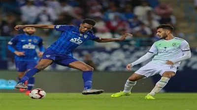 الهلال يكتسح الفتح والشباب يتعادل مع الرائد في الدوري السعودي