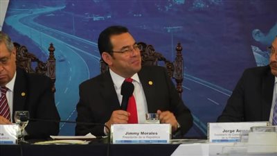 رئيس جواتيمالا: أنا فقير.. ولا أملك دفع راتب المحامى
