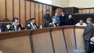 جنايات بورسعيد تستمع لشهود الإثبات في قضية الرشوة المتهم فيها رئيس مصلحة الجمارك