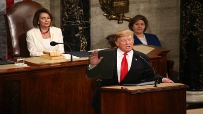 عاجل.. ترامب في خطابه يعد ببناء الجدار على الحدود مع المكسيك