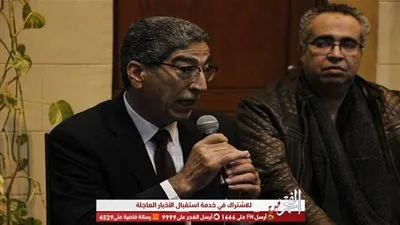 يوسف إسماعيل يوجه التحية للعاملين في المسرح القومي بختام رحلته (صور)