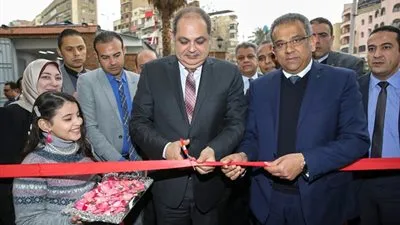 محافظ الغربية ورئيس البريد يفتتحان مكتب بريد طنطا الرئيسي وسبرباى بعد تحويلهما لمراكز الخدمات المتكاملة 