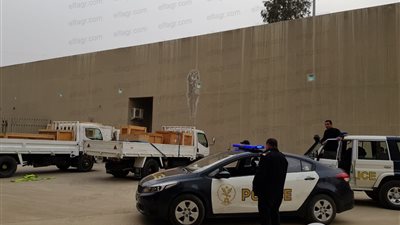 نقل تمثال الملك خفرع و420 قطعة أثرية إلى المتحف الكبير 