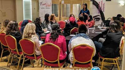 ماريان عازر تلقي كلمة للشباب اللبناني ببيروت (صور)