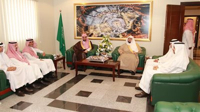 النائب العام يؤكد على الاهتمام بقضايا السجناء والموقوفين