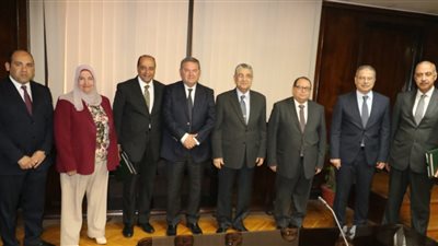  وزيرا قطاع الأعمال والكهرباء يشهدان توقيع بروتوكول تعاون بين شركة إيجوث وهيئة الطاقة المتجددة