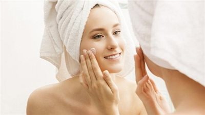 زيوت طبيعية تساعدكِ في التخلص من البقع الداكنة!