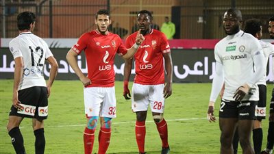 الشوط الأول.. الأهلي يتقدم على حرس الحدود بهدف حمدي فتحي