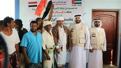 الهلال الأحمر الإماراتي يفتتح مرسى للصيد بالساحل الغربي لليمن