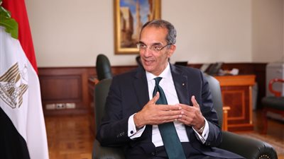 وزير الاتصالات يشارك في فعاليات القمة العالمية للحكومات بدبي