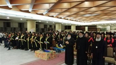 أسقف الشباب يكريم 600 خريج بكورس خدام الطفولة