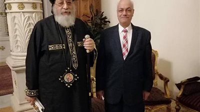 كمال زاخر في ضيافة البابا تواضروس لمناقشة كتابه الجديد