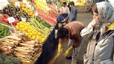 أستاذ علم السموم الإيراني: الخضروات والفاكهة بها سموم قاتلة