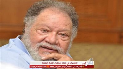 يحيى الفخراني: التكريم من جمعيات السبوبة يؤذي السينما وما يبقى هو العمل الجيد 