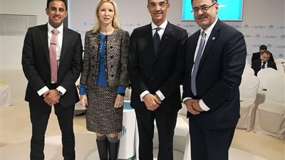 وزير الاتصالات يستعرض تجربة مصر في تطوير الشراكة بين القطاعين الحكومي والخاص 