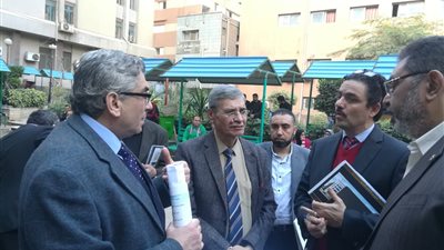 عميد طب بنها: توحيد الامتحانات بطب بنها تفعيلًا للمبادرة الرئاسية ضمن 21 كلية على مستوى الجمهورية (صور)