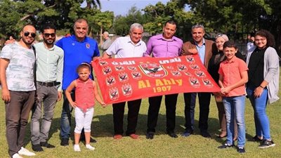 الجالية المصرية في تنزانيا تحضر مران الأهلي بـ