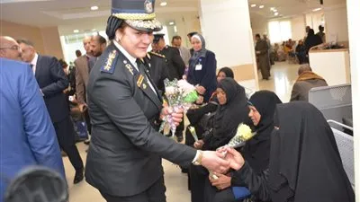 الداخلية تساهم في رسم البسمة على وجوه مرضى الأورام بالأقصر (صور)