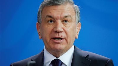 الرئيس الأوزبكي يعيد تشكيل مسؤولين أمنيين