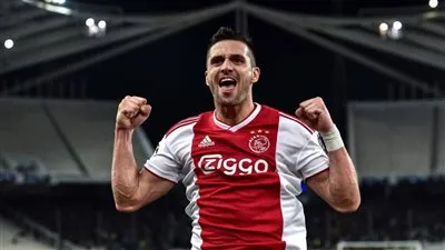 نجم أياكس: نستطيع قلب الطاولة على ريال مدريد