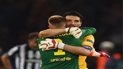 بالأرقام.. أفضل دقة تمريرات للحراس بالدوريات الأوروبية هذا الموسم