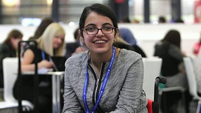 قصة لاجئة سورية مصابة بشلل دماغي ألهمت العالم