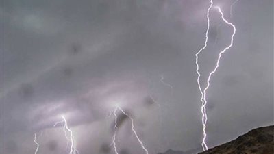 تنبيه بسحب رعدية ممطرة على مكة المكرمة وعسير