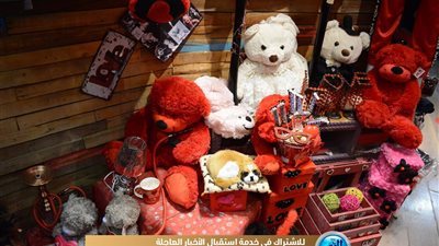 تجار عن هدايا عيد الحب: 