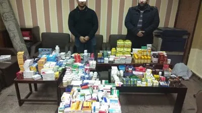 ضبط مسؤولي صيدلية لتجميعهم أدوية ومنشطات محظور تداولها بمصر القديمة