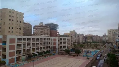 الغيوم تسيطر على سماء القاهرة وتوقع بهبوط أمطار (صور)