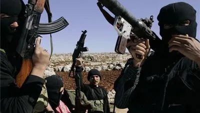 مسلحون يحتجزون 14 تونسيا في مدينة الزاوية الليبية